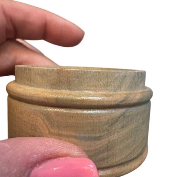 Handcrafted Wooden Round Storage Box With Lid - Natural Finish - Picture 6 of 7